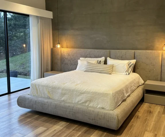 Cama Sai flotante